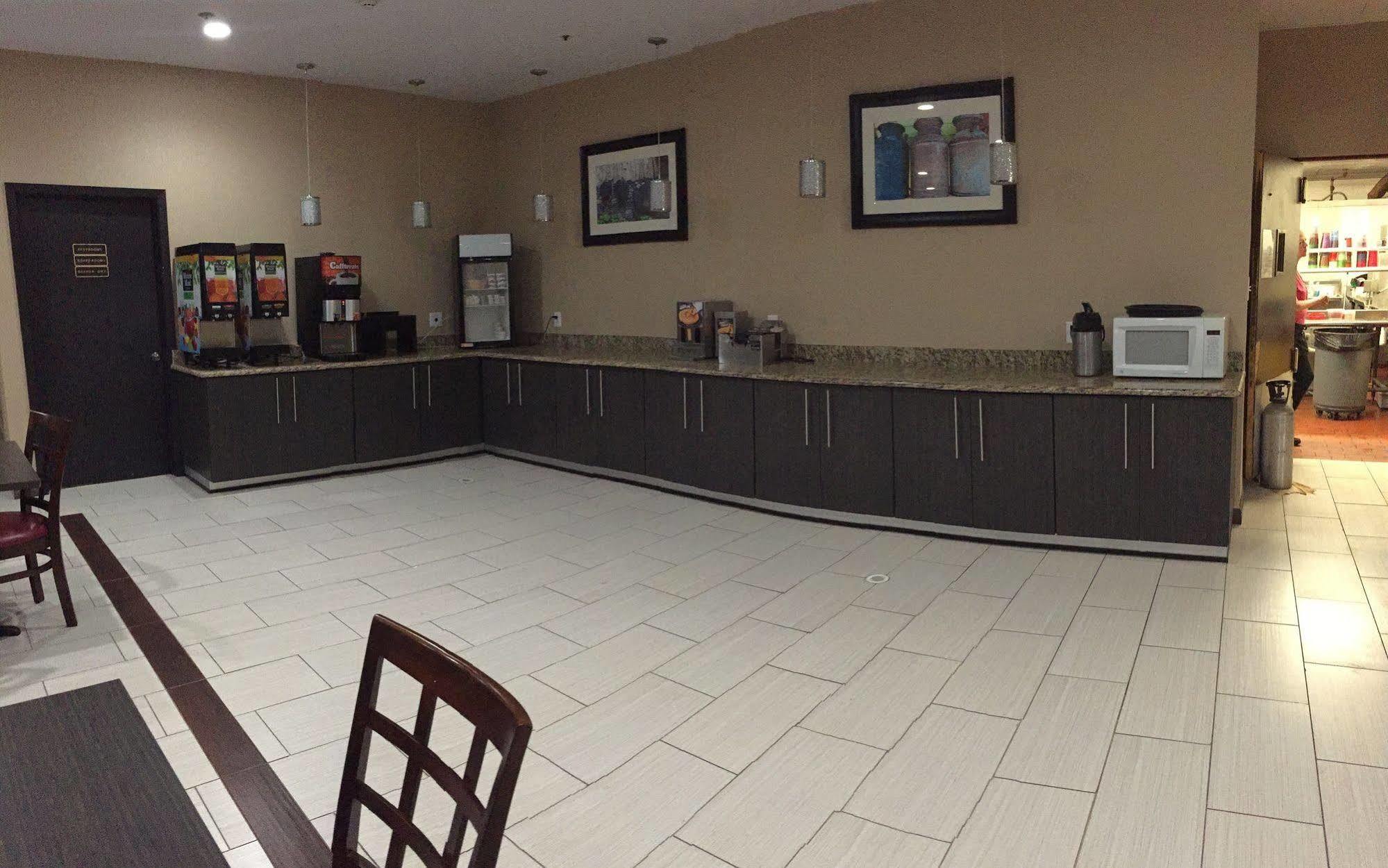 Clarion Pointe Lake Jackson - Clute Εξωτερικό φωτογραφία